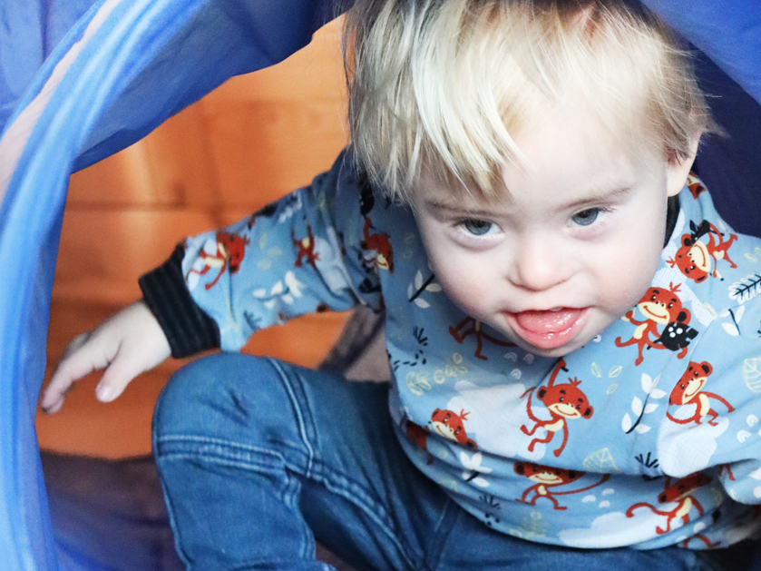 Kleinkind in der Frühförderung Schaumburg