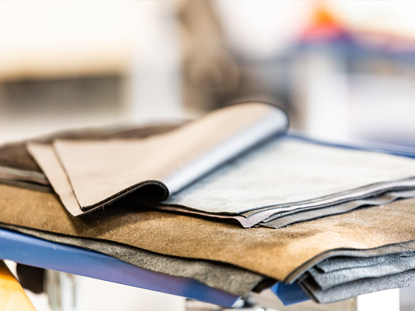 Großaufnahme von verschiedenen Ledersorten