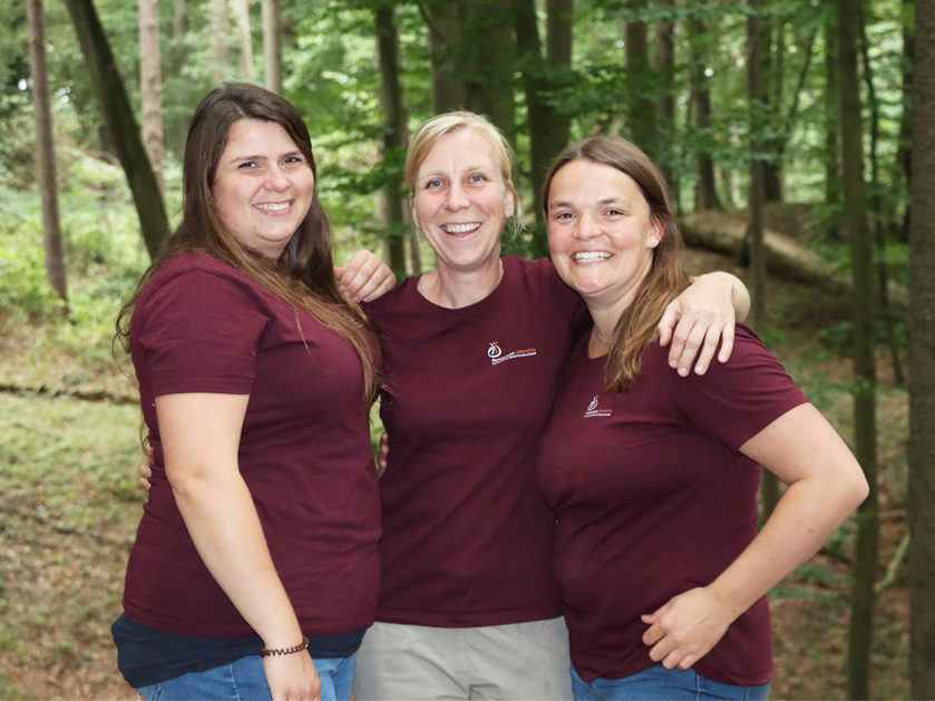 drei Erzierinnen vom Waldkindergarten "Waldentdecker" Bad Nenndorf
